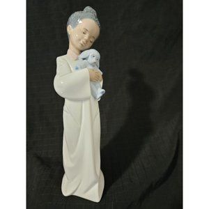 LLADRO MY CUDDLY PUPPY  PORCELAIN FIGURINE  6463.